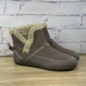 Xero Ashland Taupe Pull On Faux Fur Barefoot Boots Women's Size 10.5